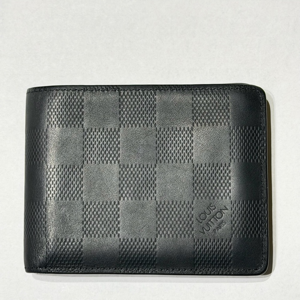 Slender Wallet
 
Original price 700$
 
Bearly used